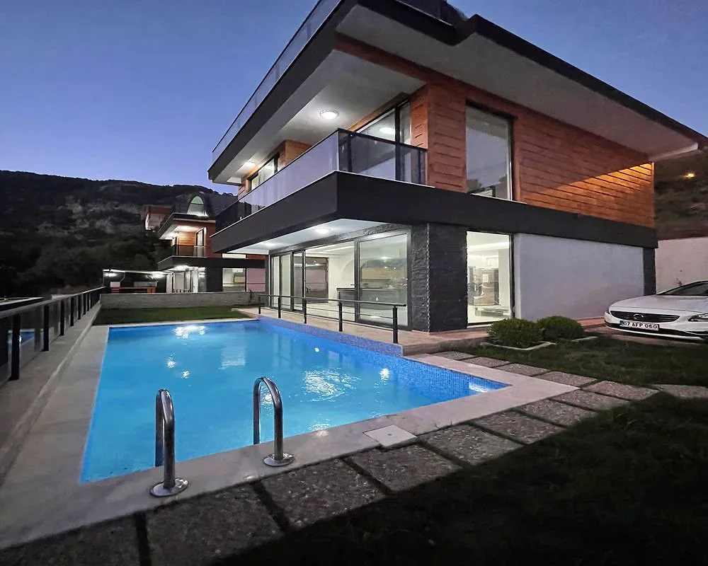New homes in Bektas | WH-E7C7DC74 — property photo 1