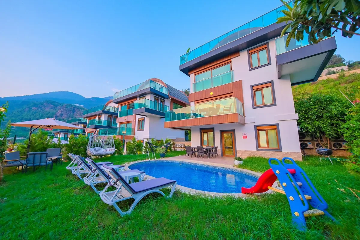 5-bedroom villa in Bektas | WH-6E6C8EE5 — property photo 1
