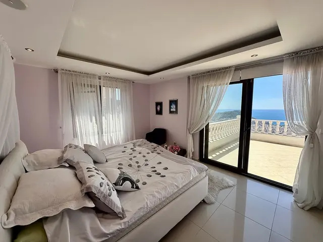 4-bedroom villa in Bektas | WH-C02C181A — property photo 33