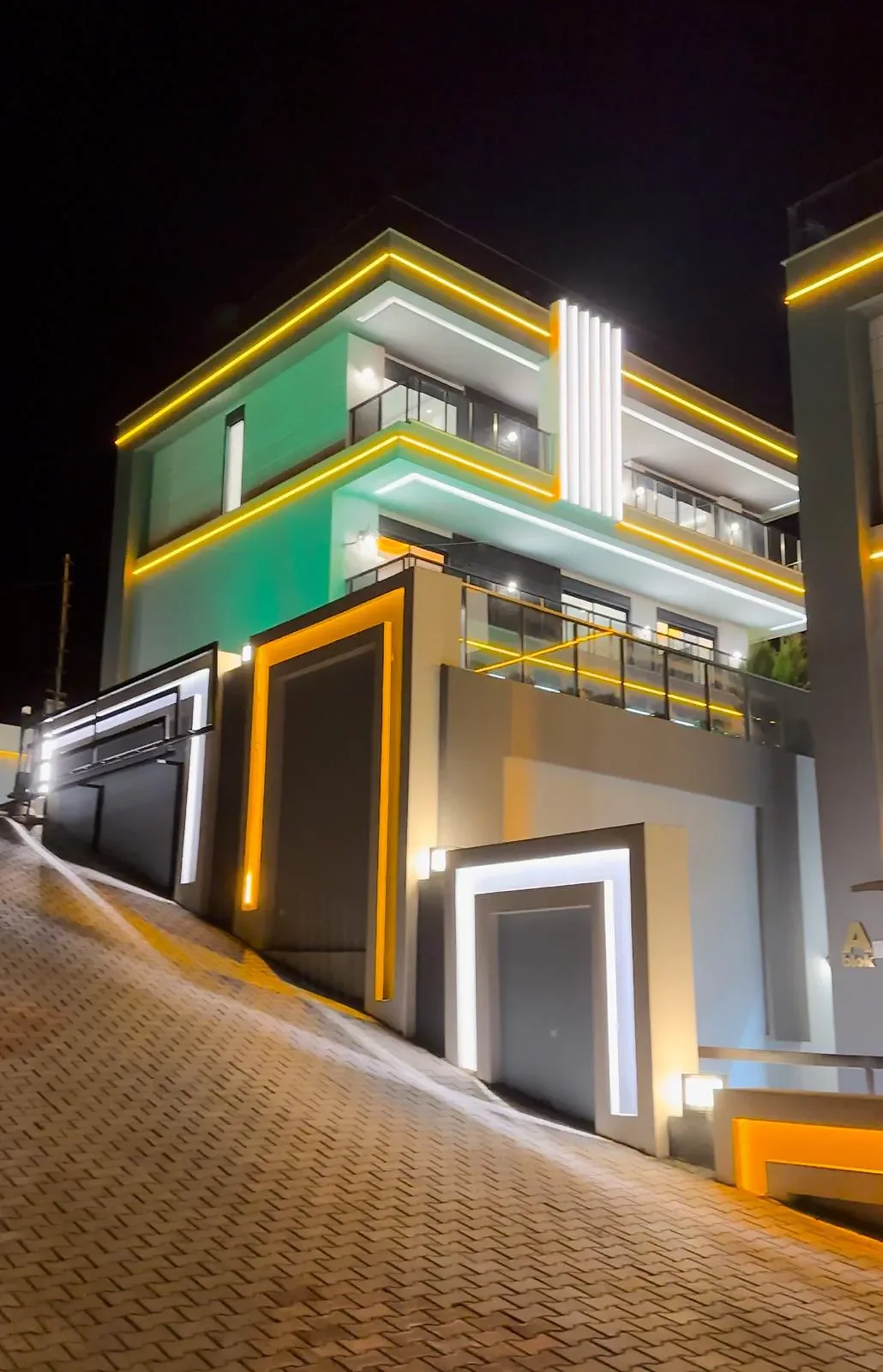 6-bedroom villa in Kargicak | WH-4F911C04 — property photo 1