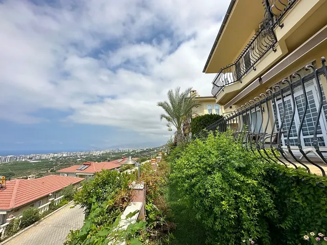 4-bedroom villa in Kargicak | WH-69FD708D — property photo 9