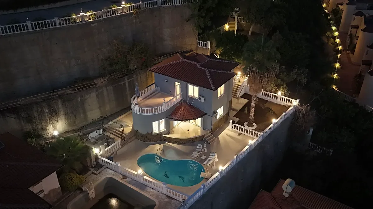 3-bedroom villa in Kargicak | WH-B0CD8987 — property photo 1