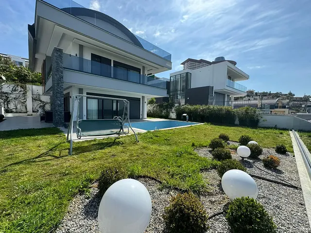 6-bedroom villa in Kargicak | WH-E53F4C13 — property photo 3