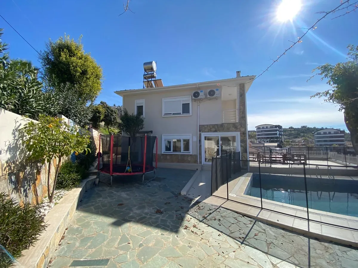 3-bedroom villa in Kargicak | WH-FFC3F160 — property photo 1