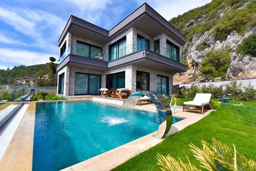 4-bedroom villa in Tepe | WH-A7CC7E54 — property photo 1